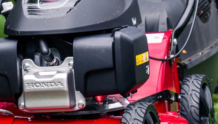 High velocity air cleaner